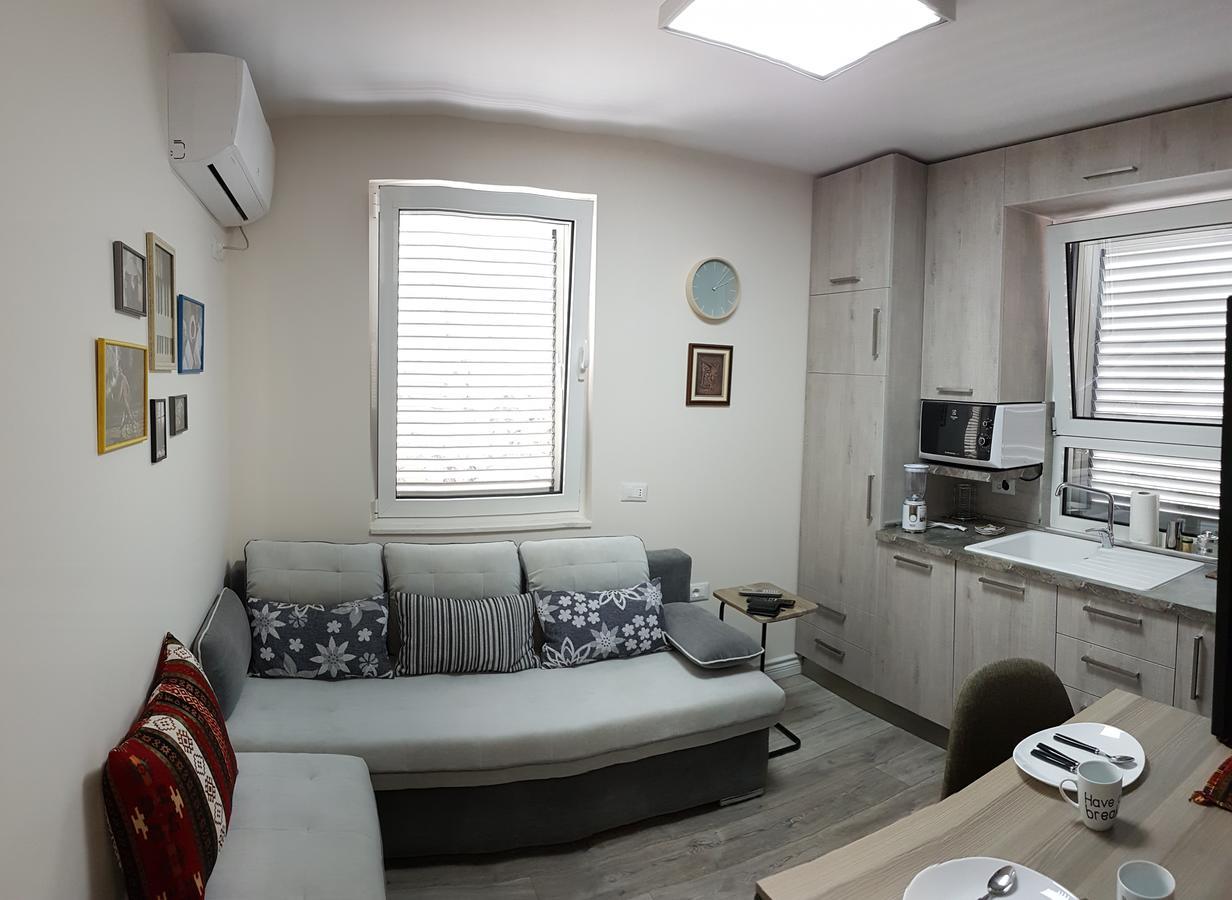 Absolute Blloku Apartment Тирана Экстерьер фото