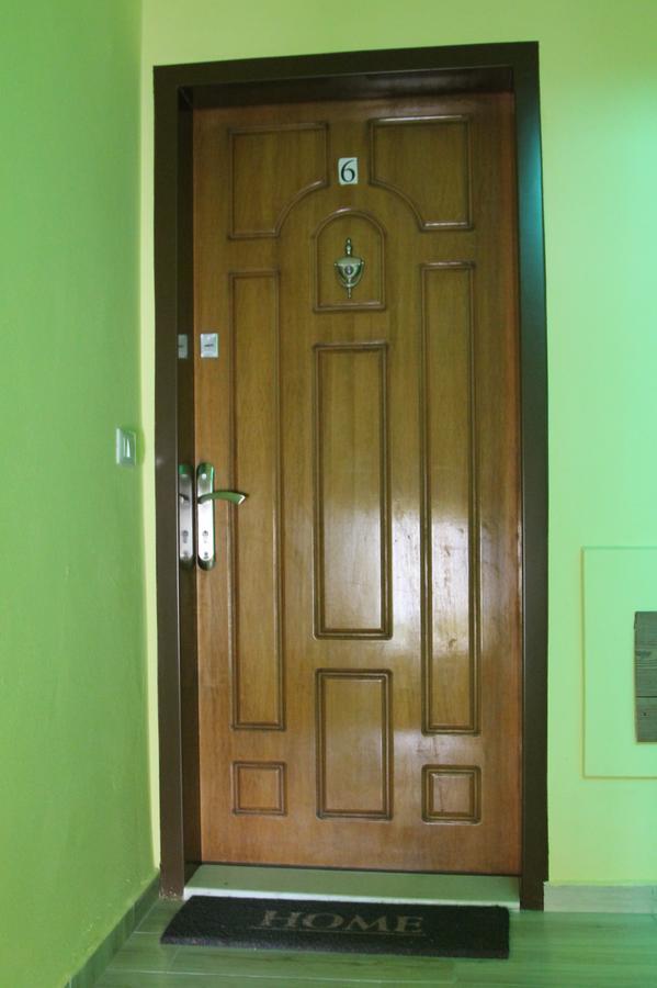 Absolute Blloku Apartment Тирана Экстерьер фото